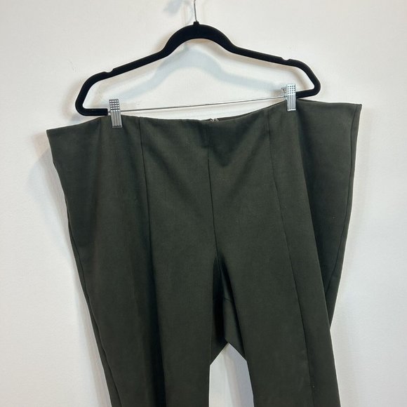 LOFT Plus Faux Suede Leggings Pant Straight Green Size 24 elastic waist - Picture 2 of 9